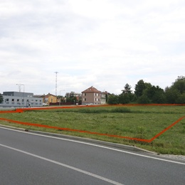 Stavení pozemek pro komerční využití, ČB, Trocnovská ul.