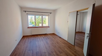 Kliknutím zvětšíte 12