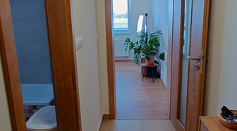 Kliknutím zvětšíte 12