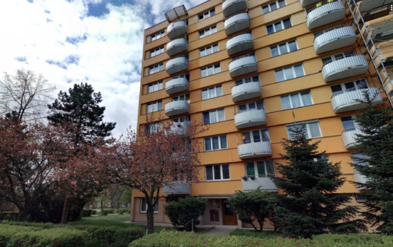 Byt 2+1 s balkonem